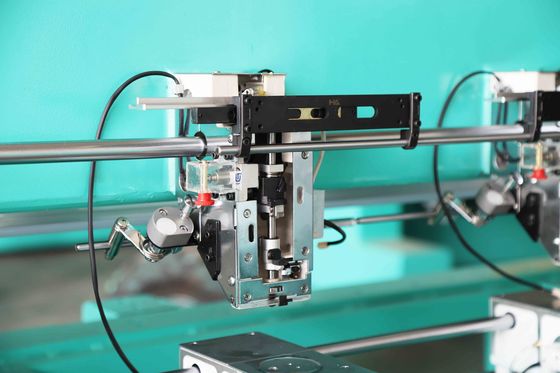1200RPM Máquina de bordado de computadora plana 12 cabezas para telas y ropa
