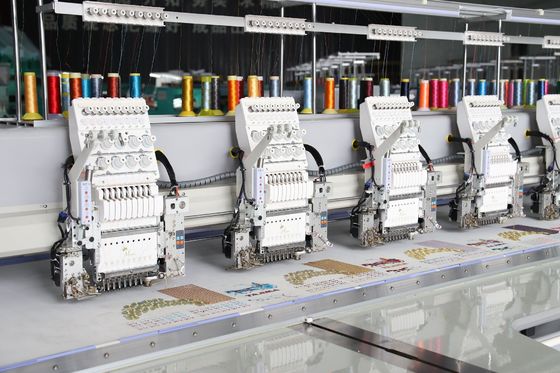 Máquina de bordado por computadora con 6 cabezas con sistema de corte automático